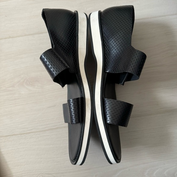 COS Perforated Sandals - Picture 4 of 9